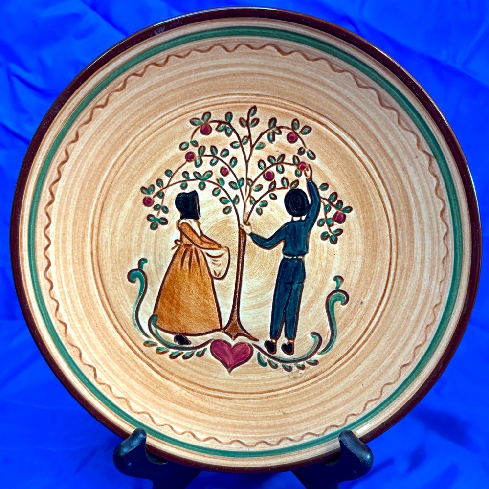 Pennsbury Amish Pottery Plate 8'' Apple Picking Love Heart Country Charm
